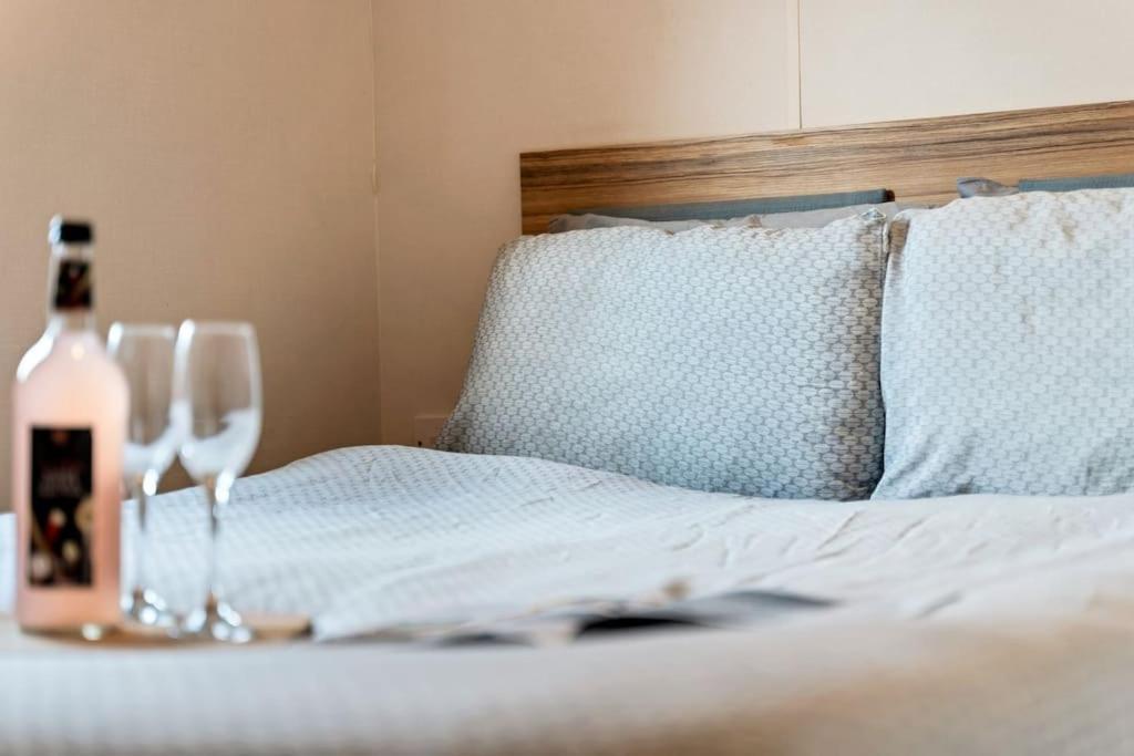 Tattershall Lakes: Sally'S Superior Stay Exterior photo